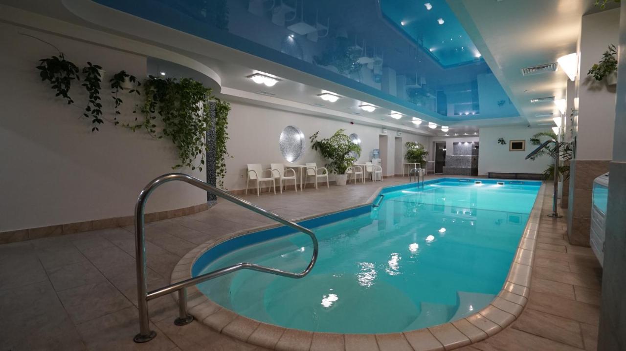 Mercury Hotel คาร์คิฟ ภายนอก รูปภาพ