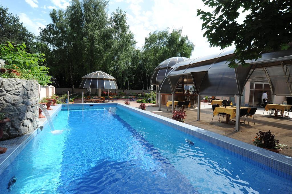 Mercury Hotel คาร์คิฟ ภายนอก รูปภาพ