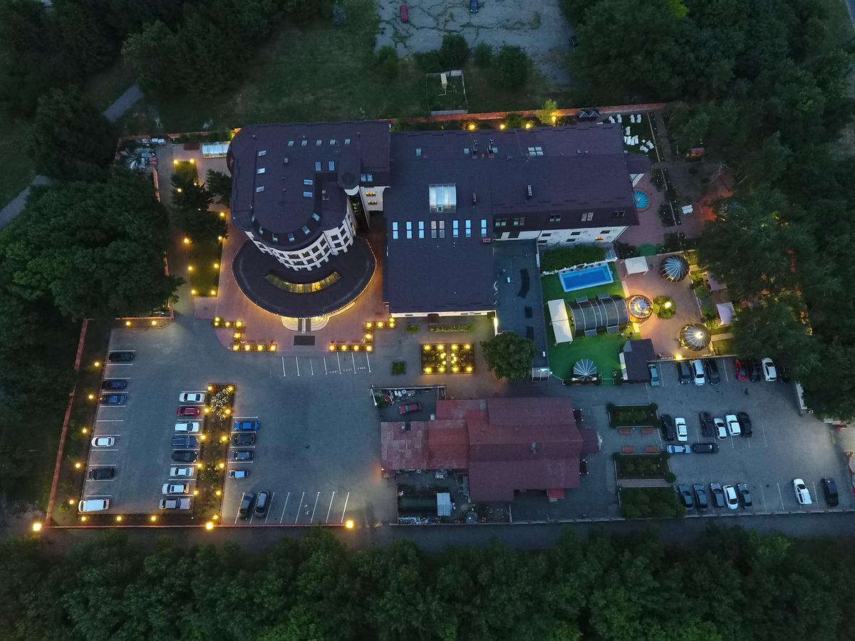 Mercury Hotel คาร์คิฟ ภายนอก รูปภาพ