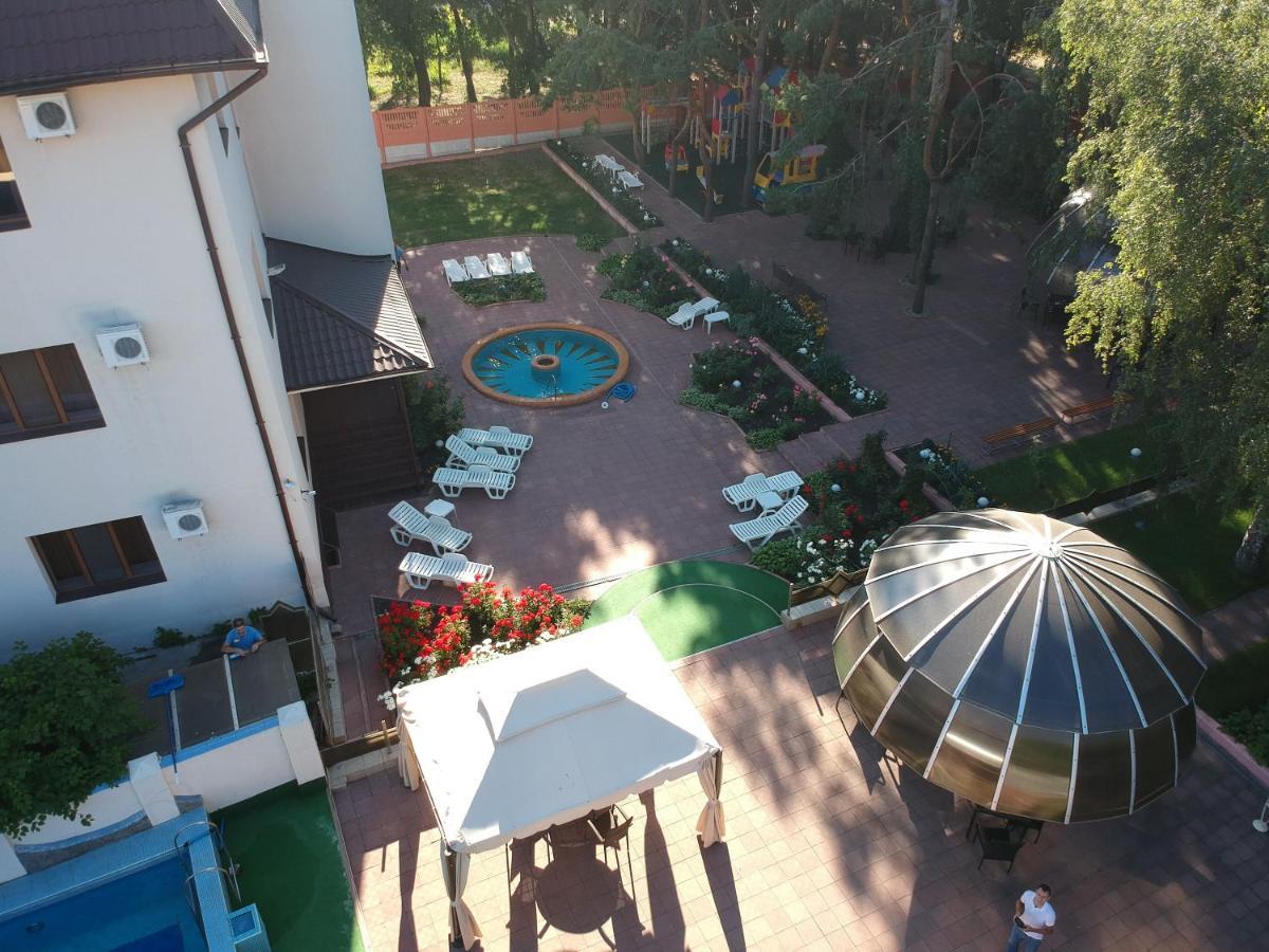 Mercury Hotel คาร์คิฟ ภายนอก รูปภาพ
